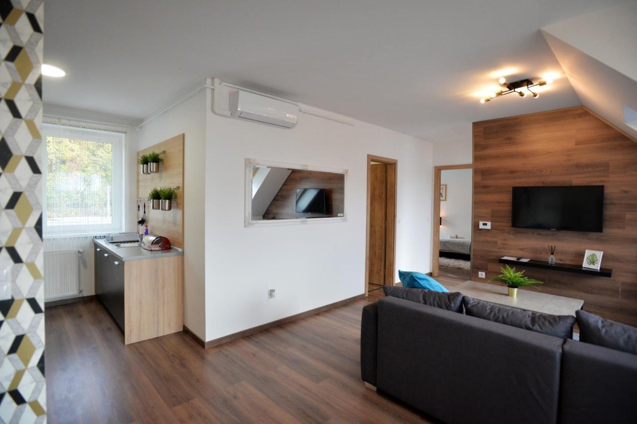 One Luxury Suites Eger Exterior foto